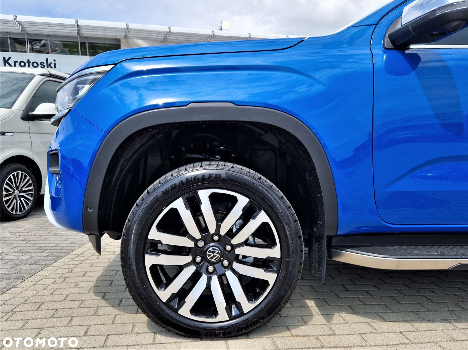 Volkswagen Amarok - 9