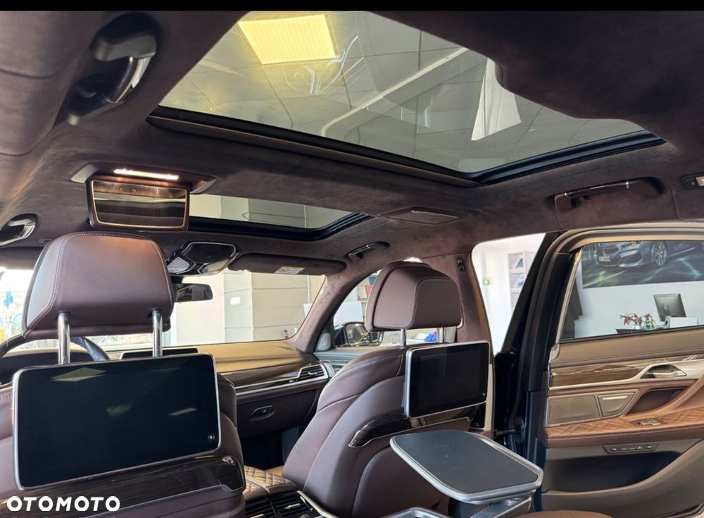 BMW Seria 7 740Li - 15