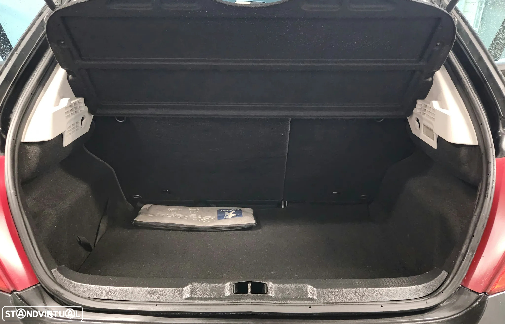 Peugeot 207 1.4 16V Premium - 15