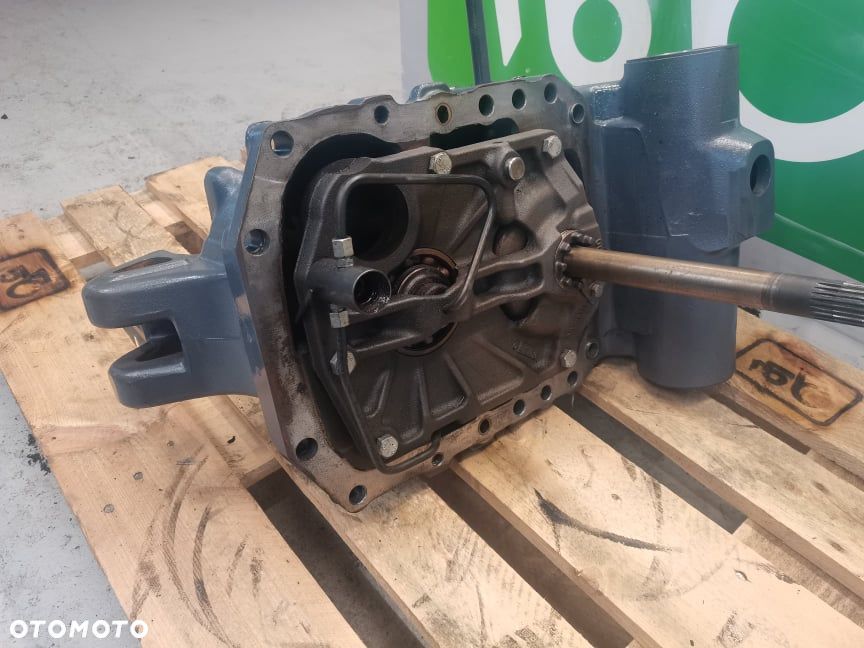 WOM tylny Valtra T 213 - 2