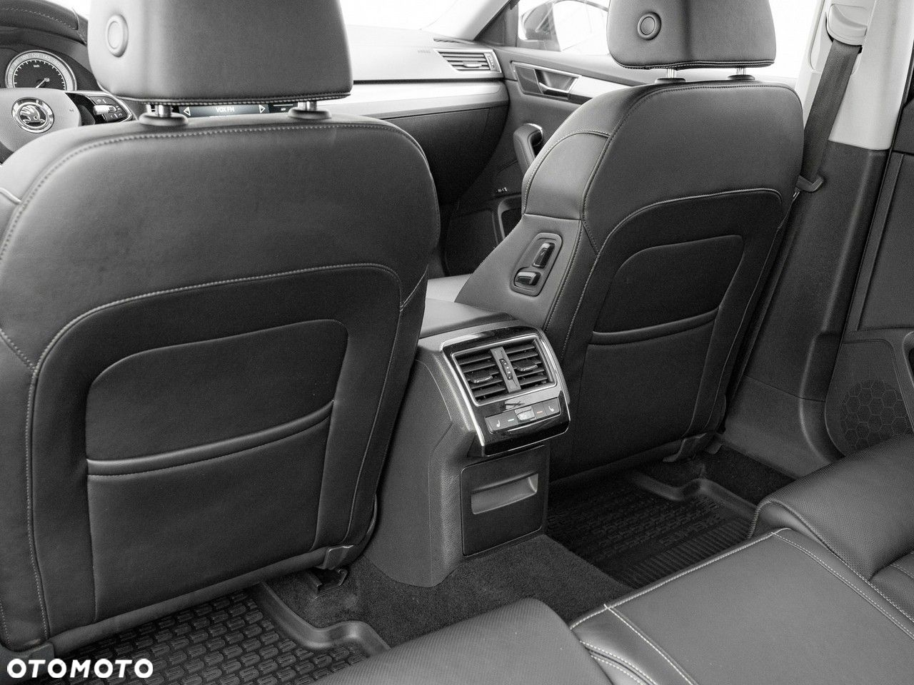 Skoda Superb - 24