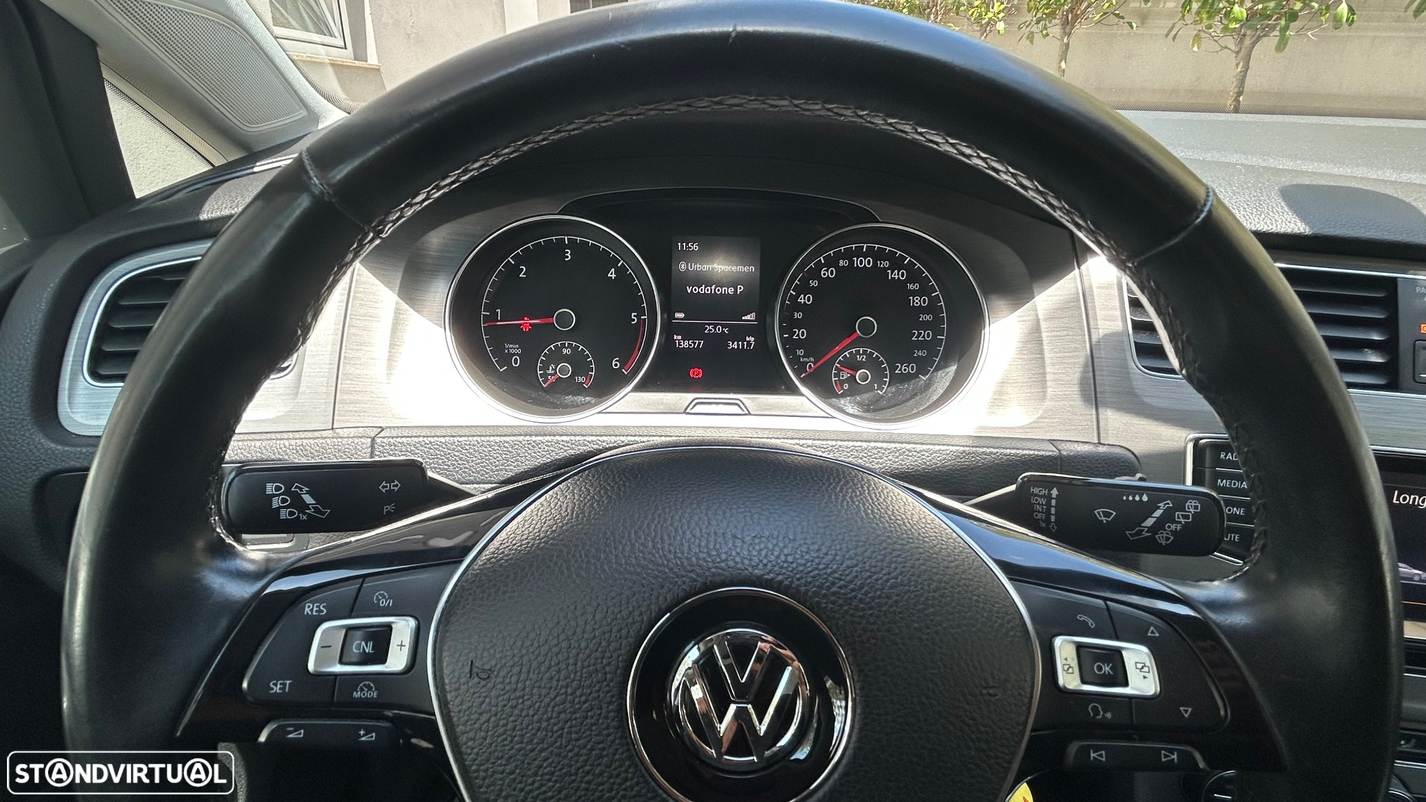 VW Golf Variant 1.6 TDi Confortline - 19