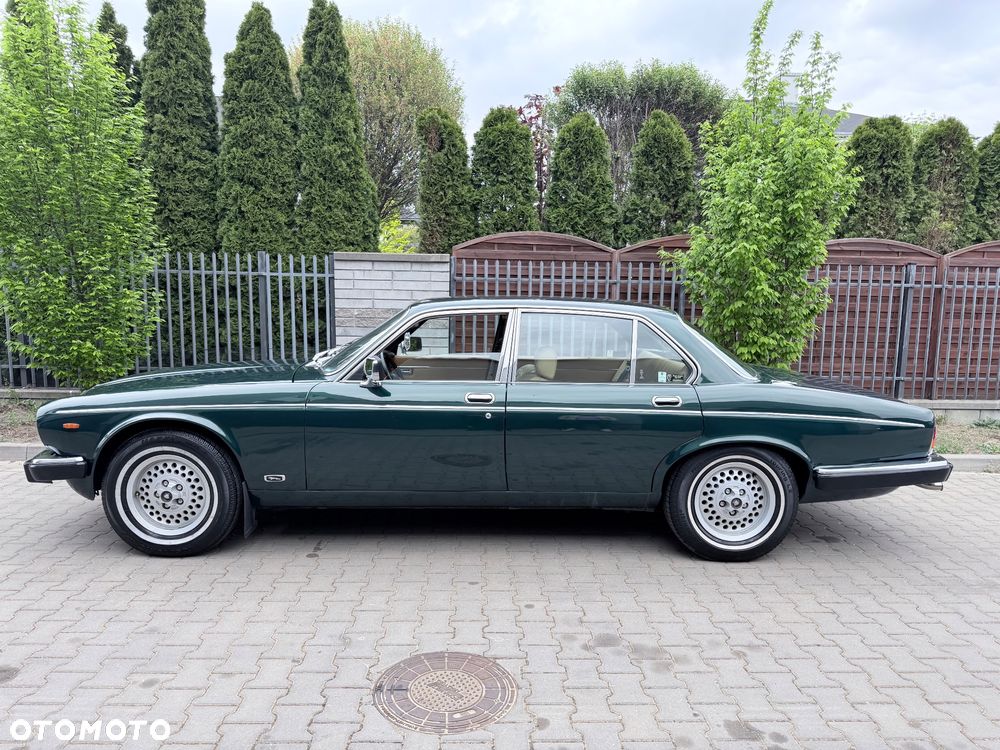 Jaguar XJ - 2