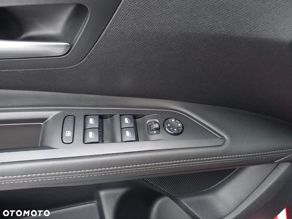 Peugeot 5008 BlueHDI 130 Allure Business-Paket - 32