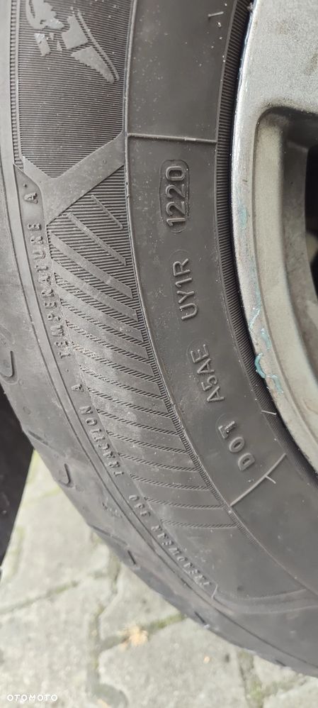 Opony goodyear R15/195/65/H91 wraz z alufelgami Dezent TD - 3
