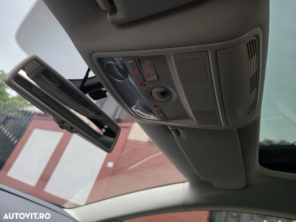 Volkswagen Passat CC - 26