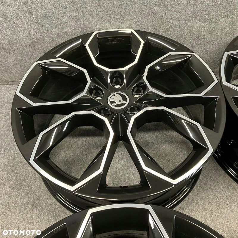KOMPLET FELG SKODA OCTAVIA III RS 19” 19 5E 5E0601025AH - 4
