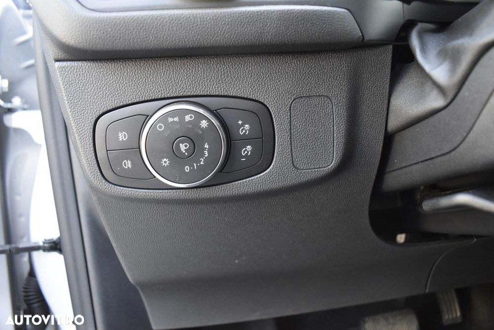 Ford Focus - 34