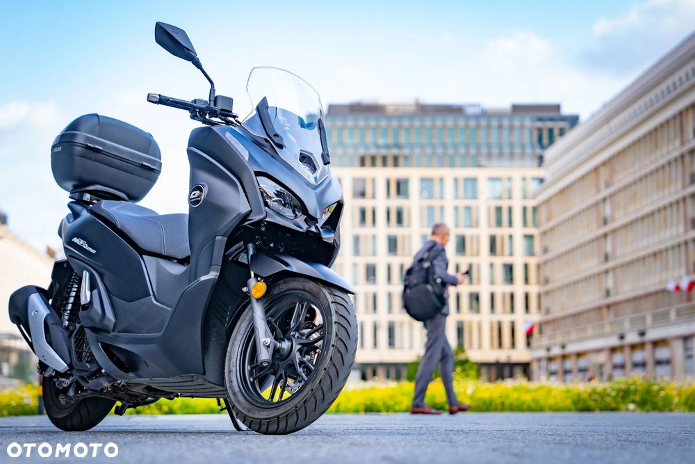 QJMOTOR MTX 125 - 6