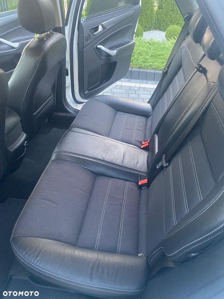 Ford Mondeo - 19