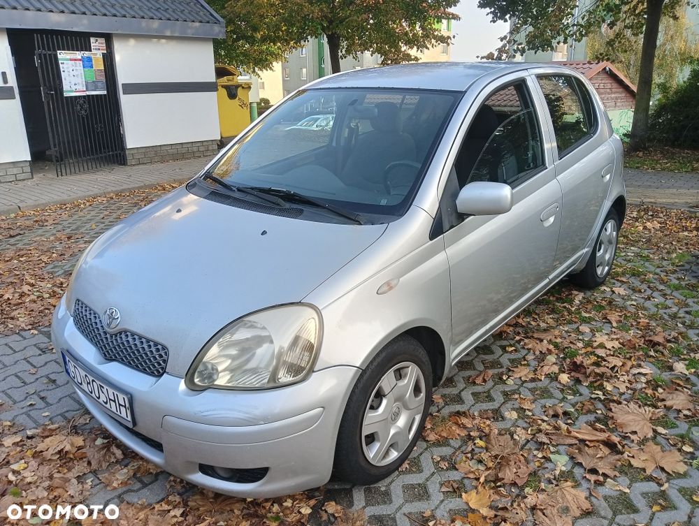 Toyota Yaris - 1