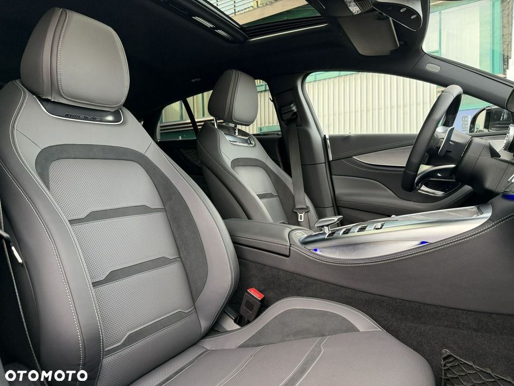 Mercedes-Benz AMG GT 43 4Matic+ 4D Speedshift TCT 9G - 31