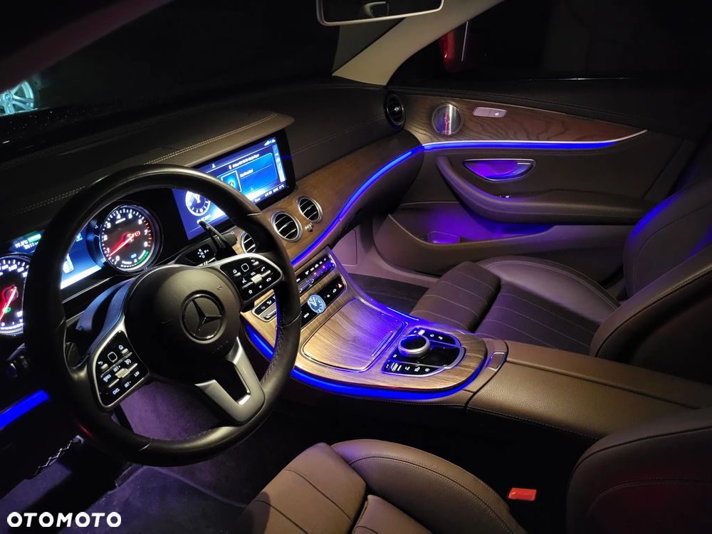 Mercedes-Benz Klasa E 200 Exclusive - 9