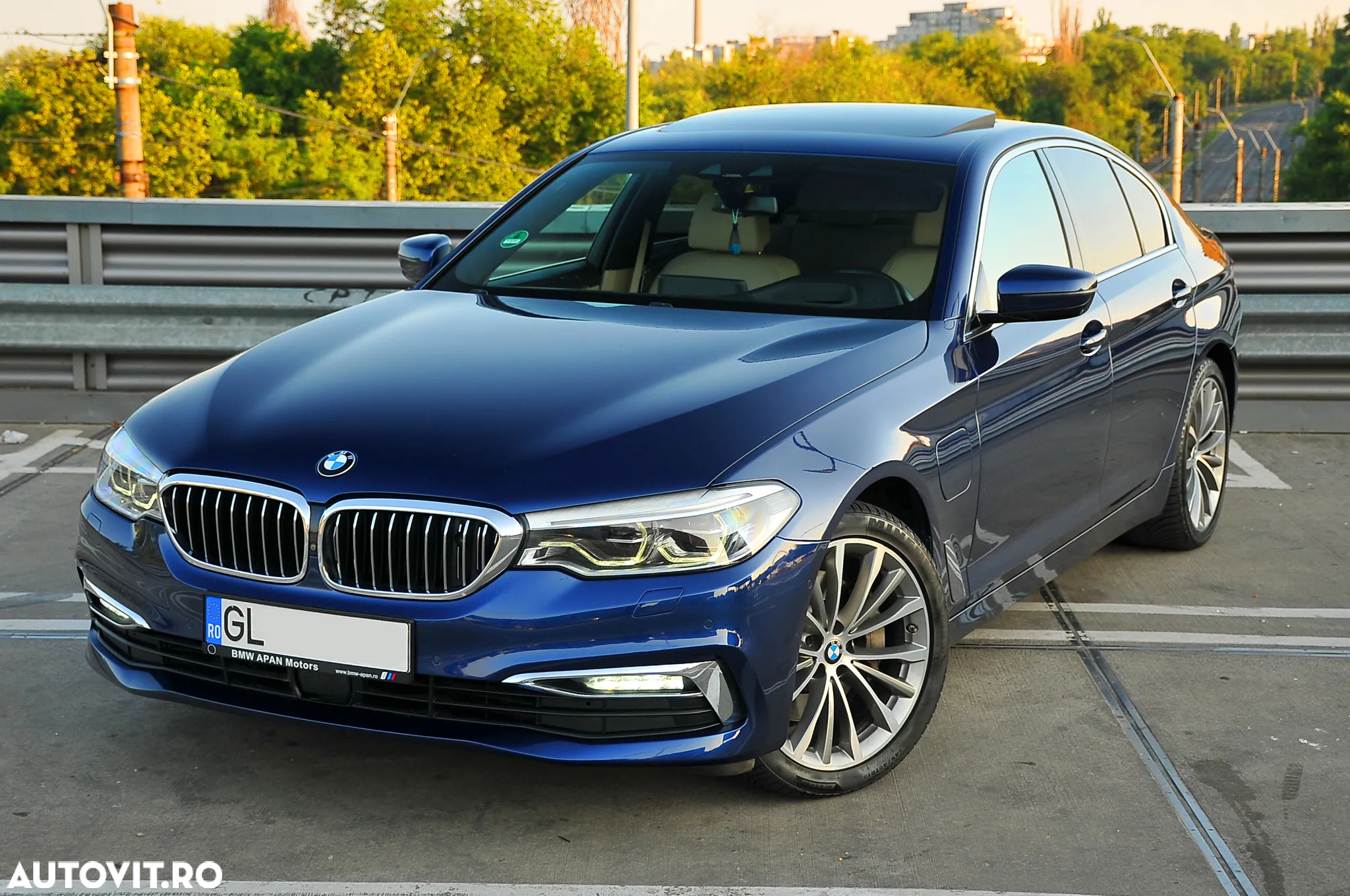 BMW Seria 5 530e xDrive AT PHEV - 8
