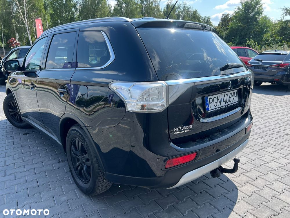 Mitsubishi Outlander 2.0 4WD CVT Edition+ - 11