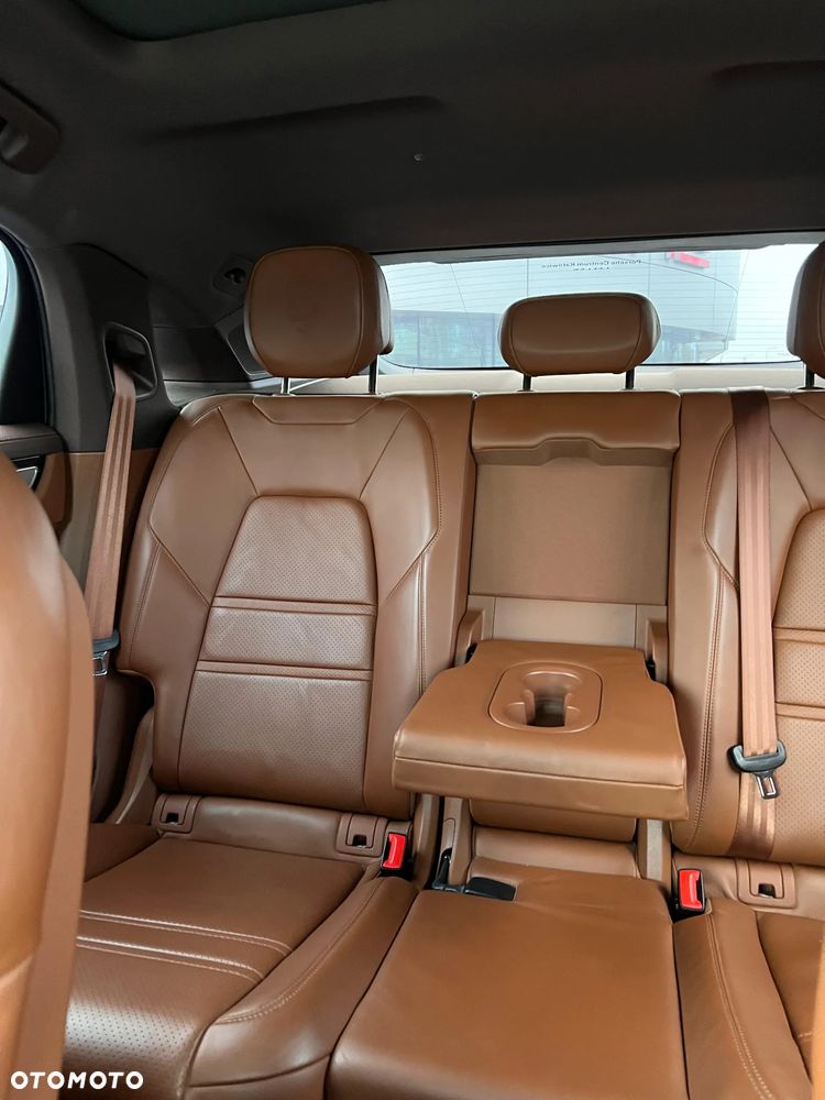 Porsche Cayenne E-Hybrid - 28