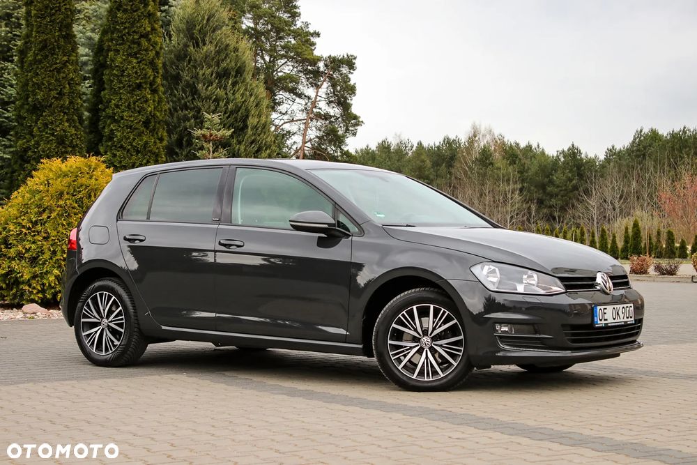 Volkswagen Golf 2.0 TDI BlueMotion Technology Allstar - 13