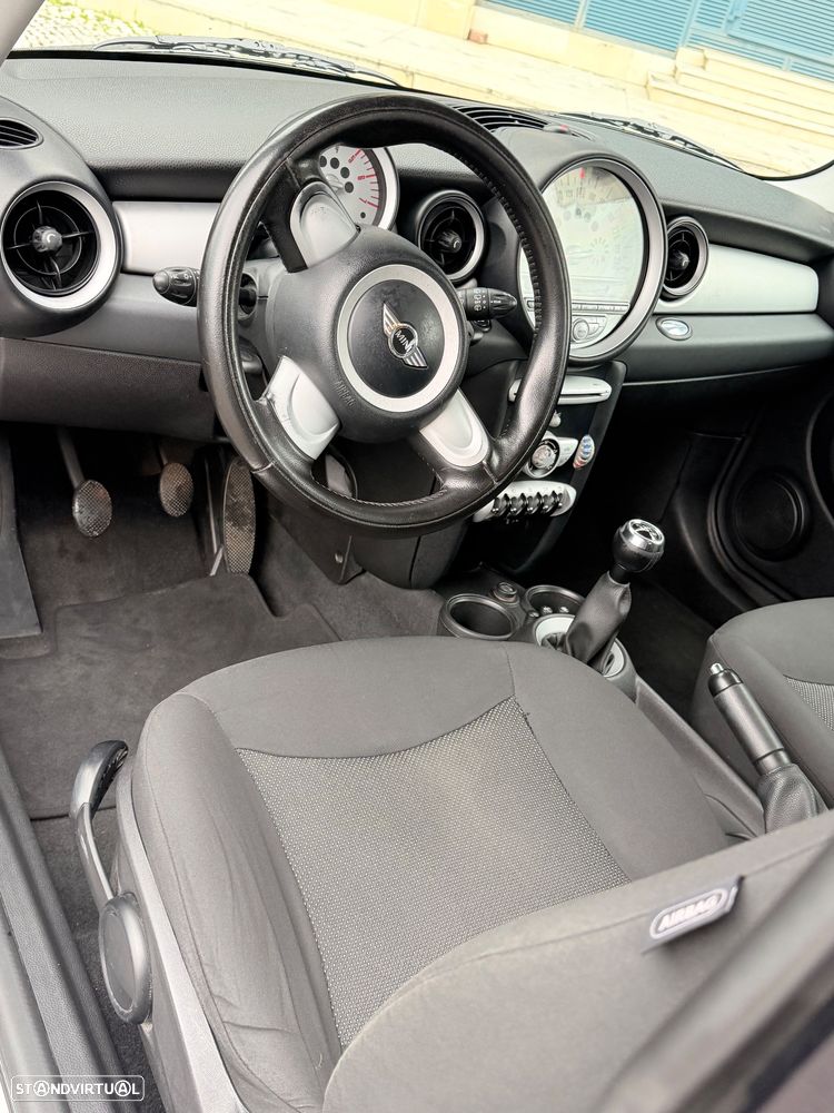 MINI 3 Portas One D - 8