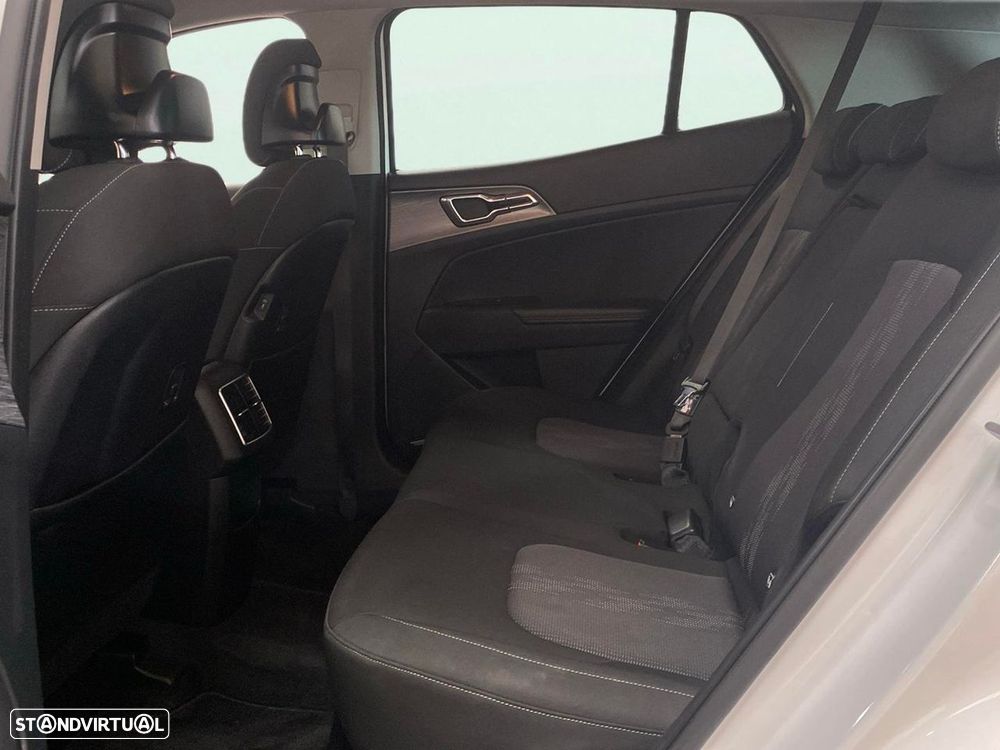 Kia Sportage 1.6 T-GDi Drive - 25