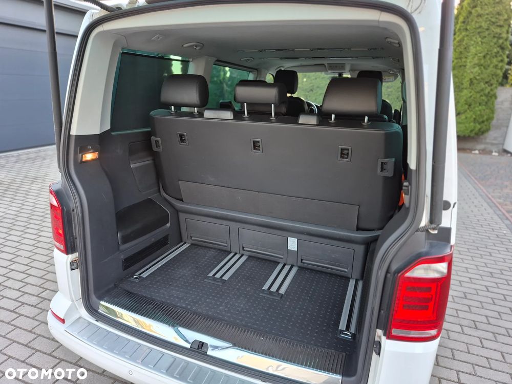 Volkswagen Multivan - 11