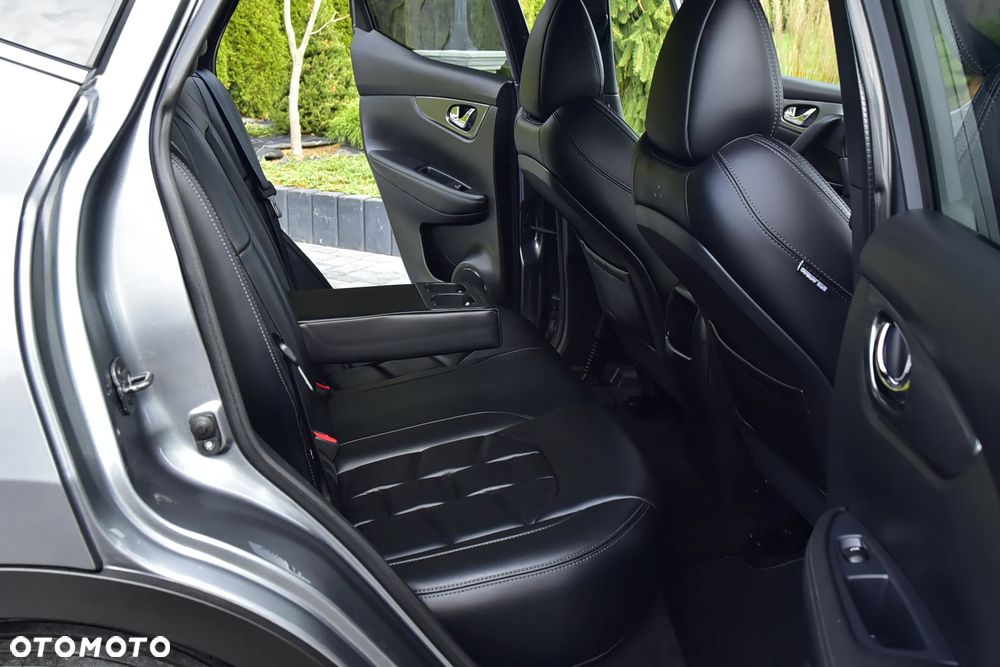 Nissan Qashqai 1.6 DIG-T TEKNA+ - 19