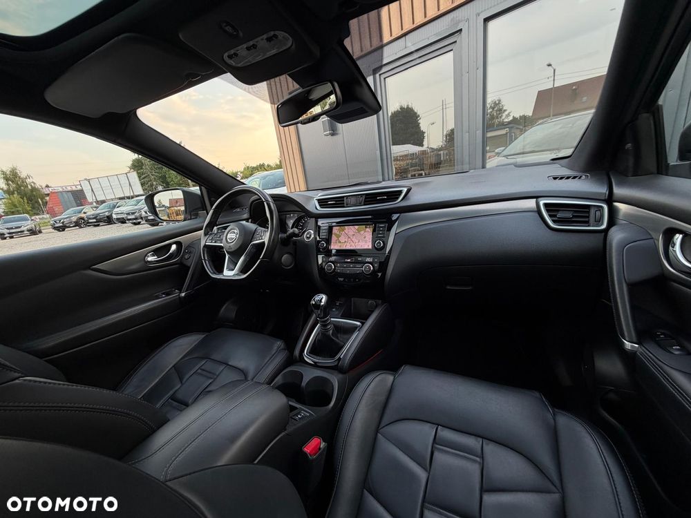 Nissan Qashqai 1.3 DIG-T Tekna+ - 24