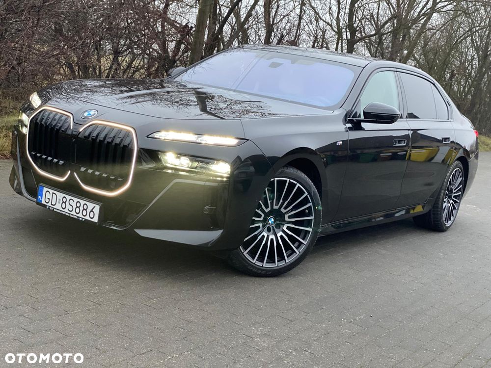 BMW Seria 7 - 18