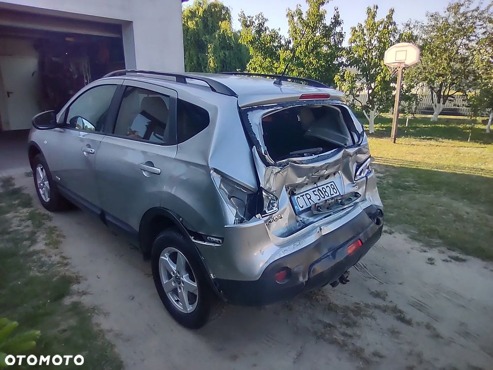 Nissan Qashqai 2.0 4x4 360 - 5