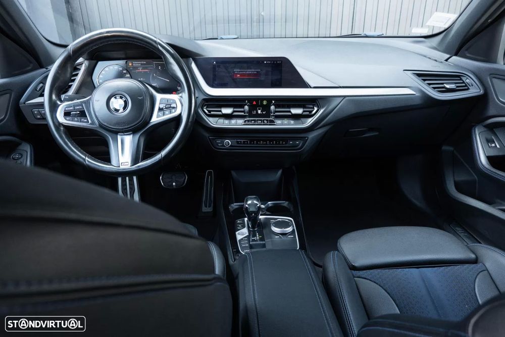 BMW 116 d Pack Desportivo M Auto - 16