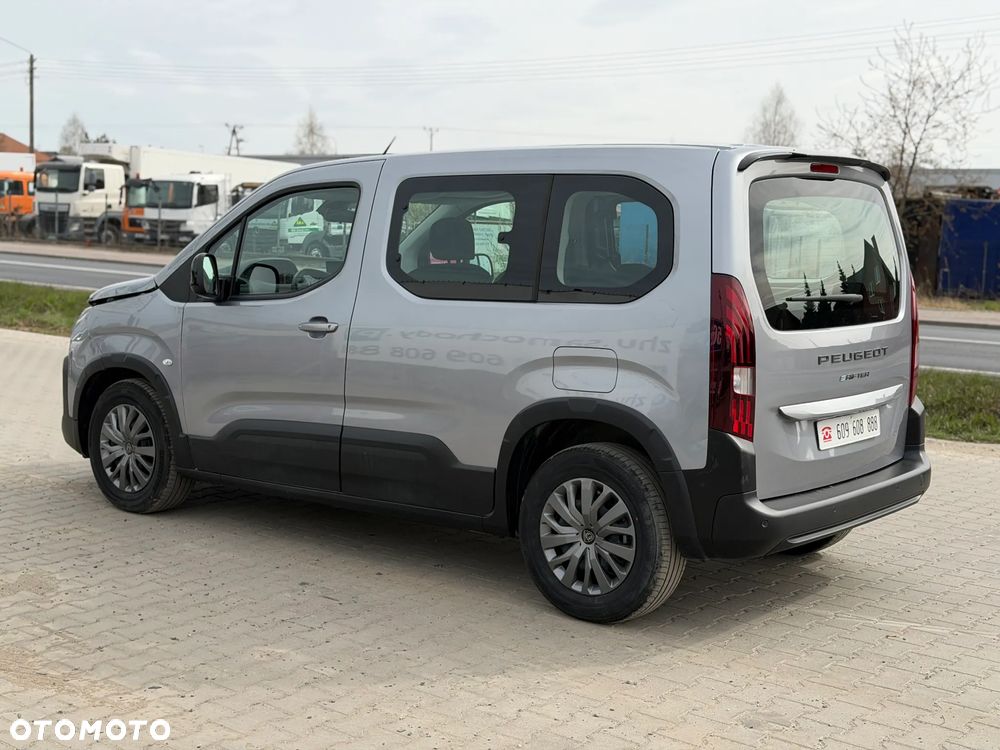 Peugeot Rifter - 8