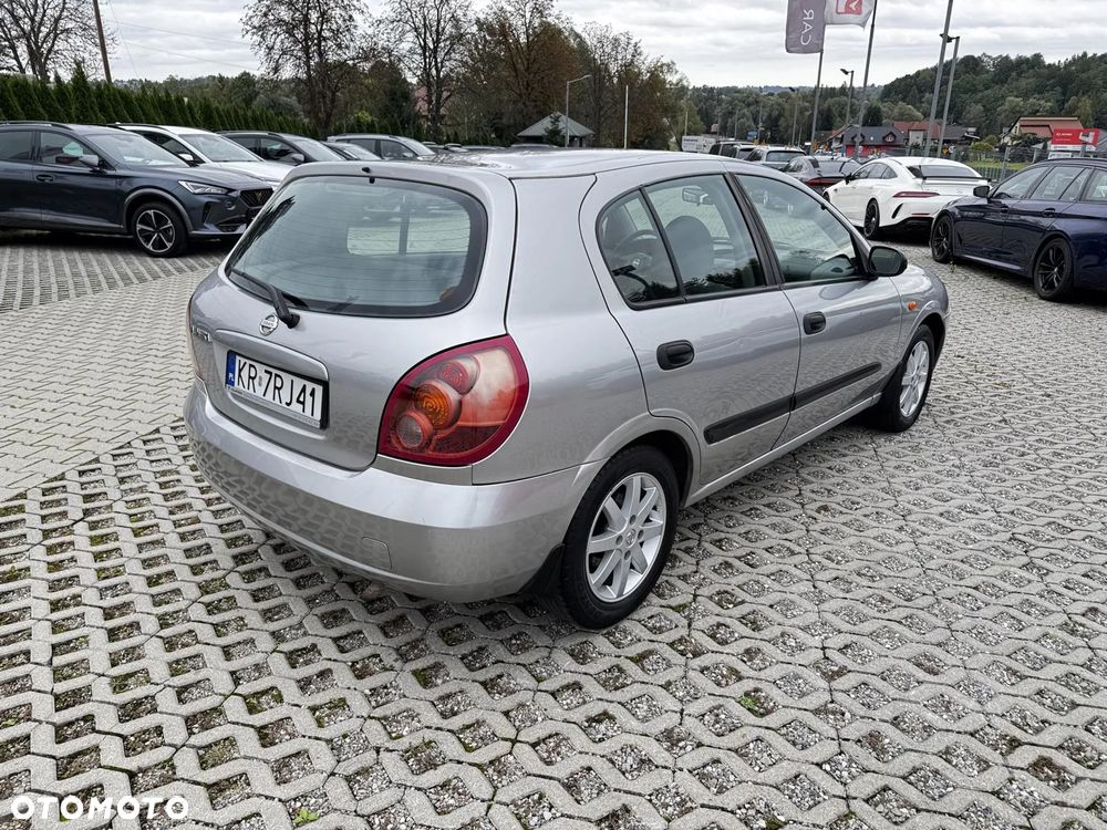 Nissan Almera - 5