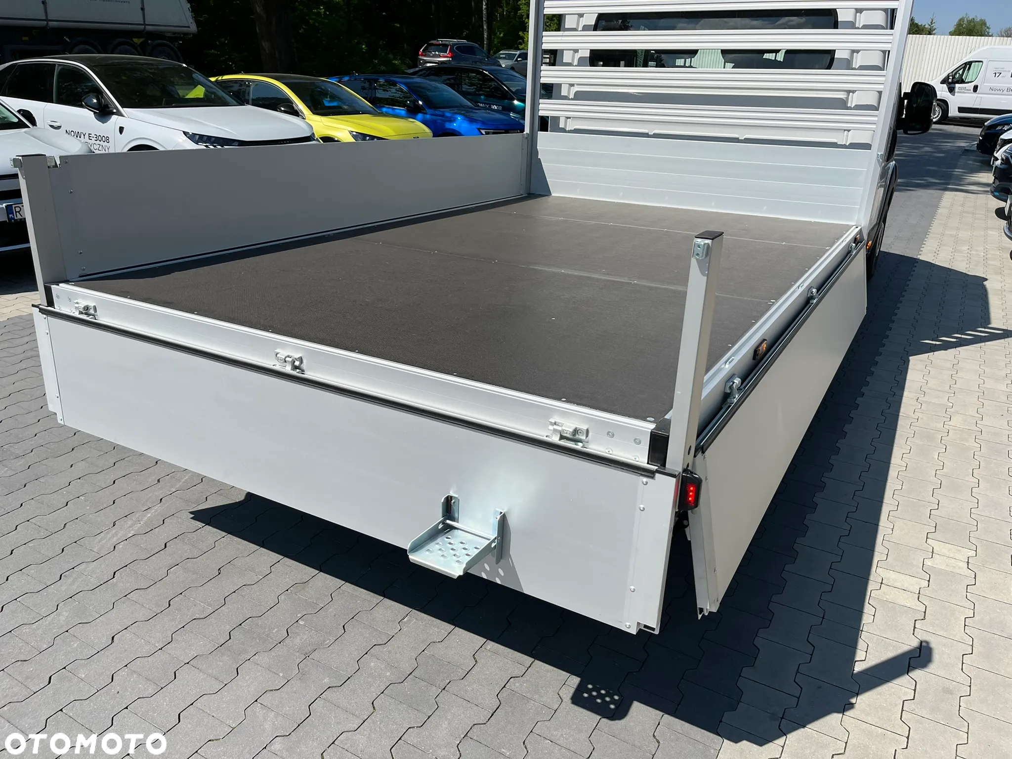Peugeot Boxer Doka Podwójna Kabina| Skrzynia| 6 PALET|140KM MT6| Euro 6E |DMC 3.5t - 9