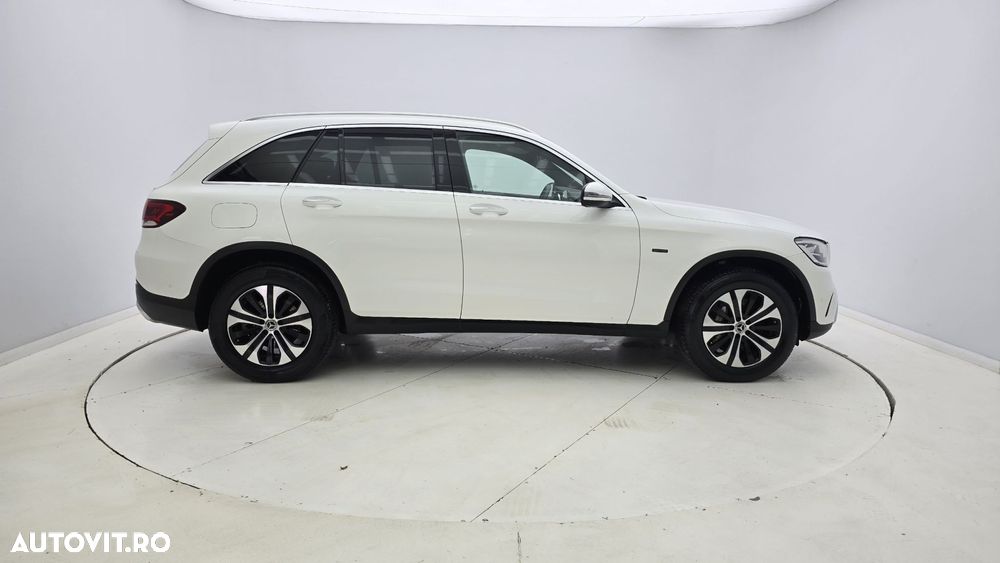 Mercedes-Benz GLC 300 e 4MATIC - 5