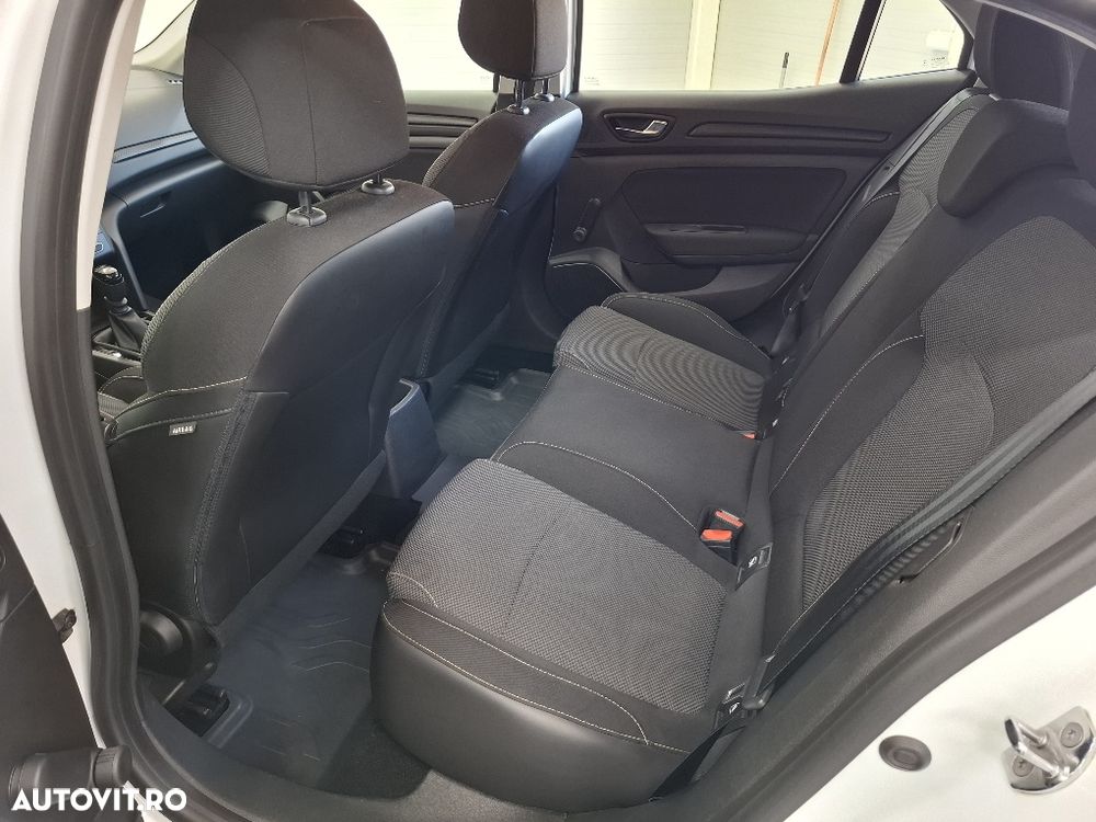Renault Megane Energy dCi Life - 13