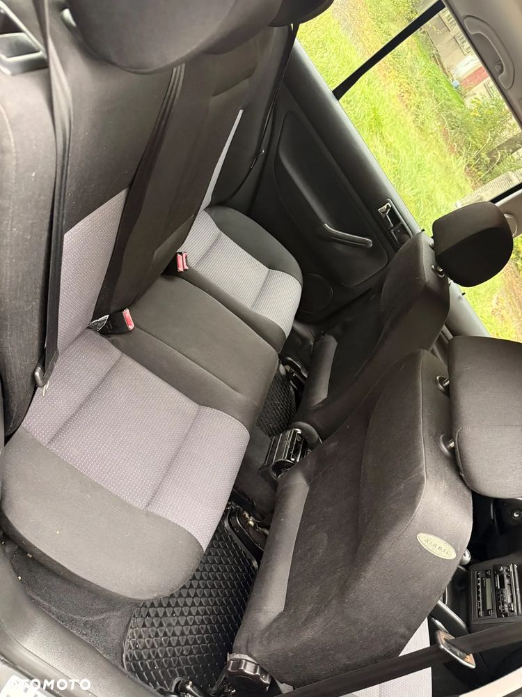 Volkswagen Golf - 13