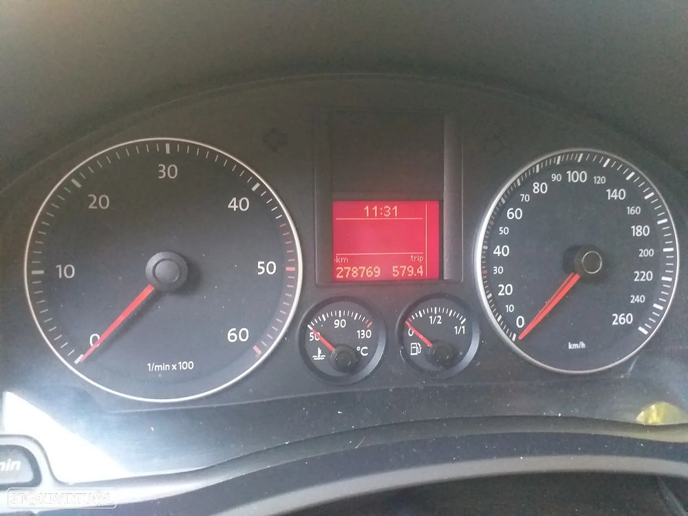 VW Golf 1.9 TDi Confortline DSG - 7