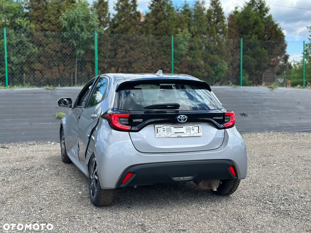 Toyota Yaris - 18