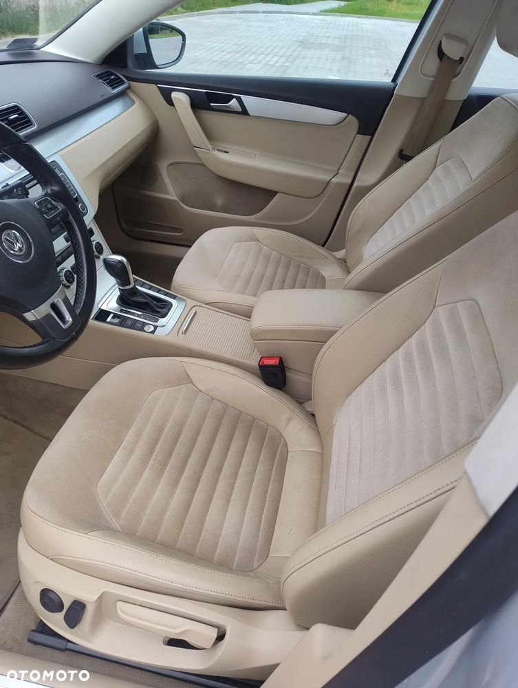 Volkswagen Passat 2.0 TDI Highline DSG - 9