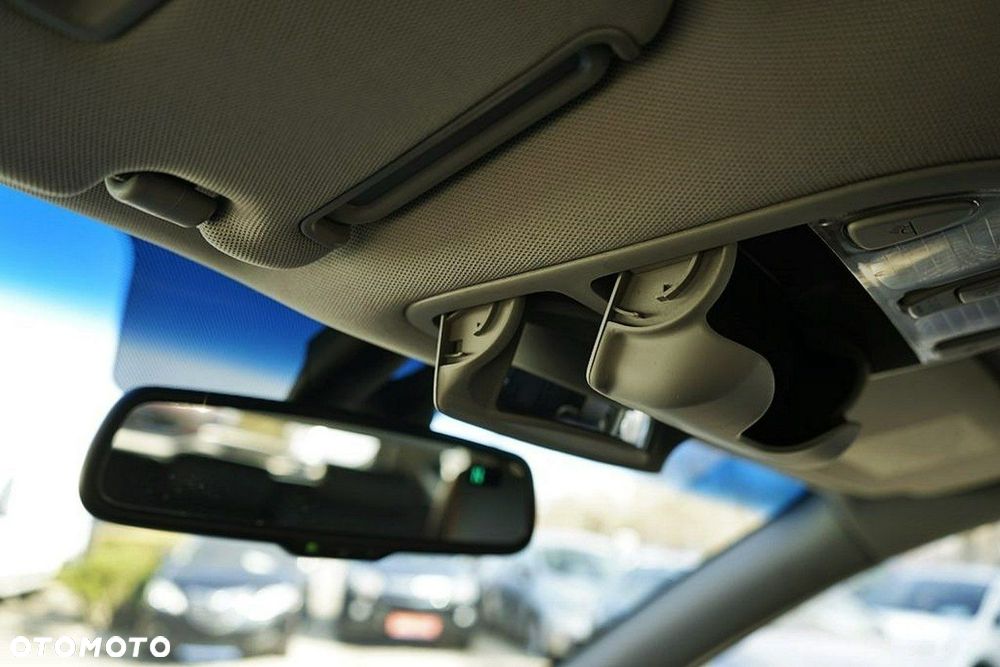 Hyundai Santa Fe - 30