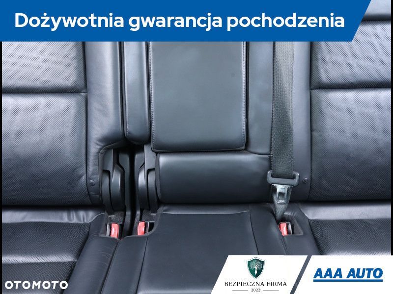 Jeep Grand Cherokee - 11