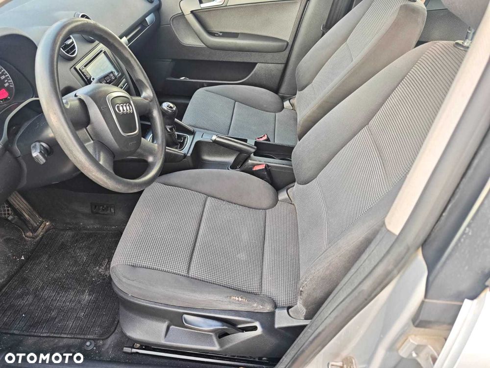 Audi A3 Sportback - 6