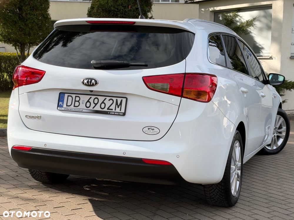 Kia Ceed 1.4 CVVT Dream Team Edition - 27