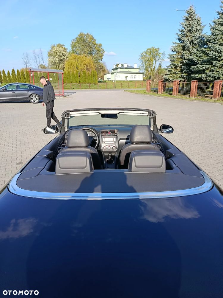 Volkswagen Eos - 11