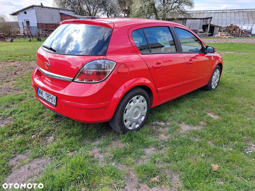 Opel Astra 1.6 Turbo Sport - 4
