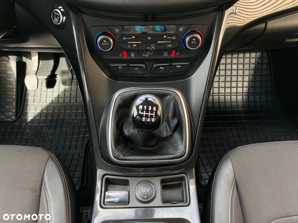 Ford Kuga 1.5 EcoBoost FWD Titanium ASS GPF - 34