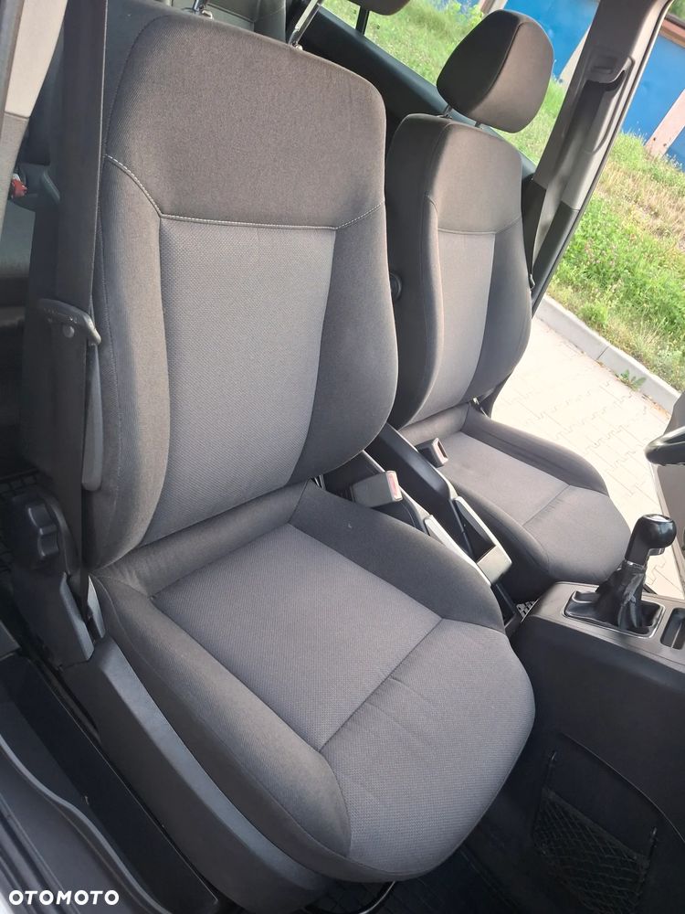 Opel Zafira - 14