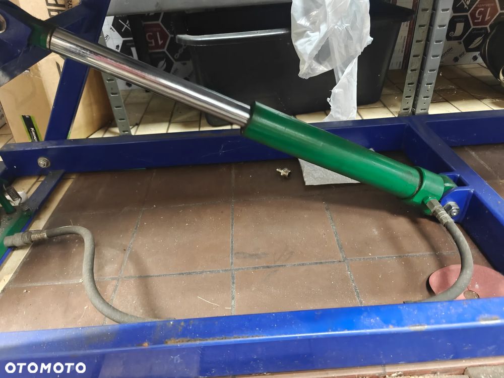 Podnośnik motocyklowy hydrauliczny - 2