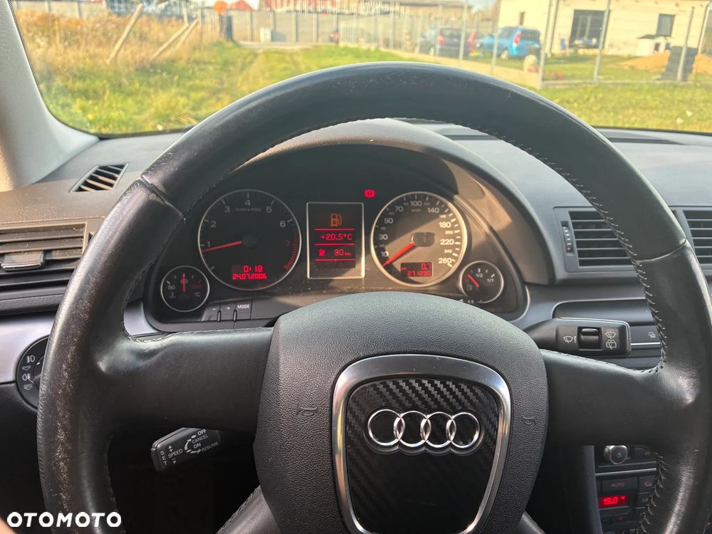 Audi A4 Avant - 9