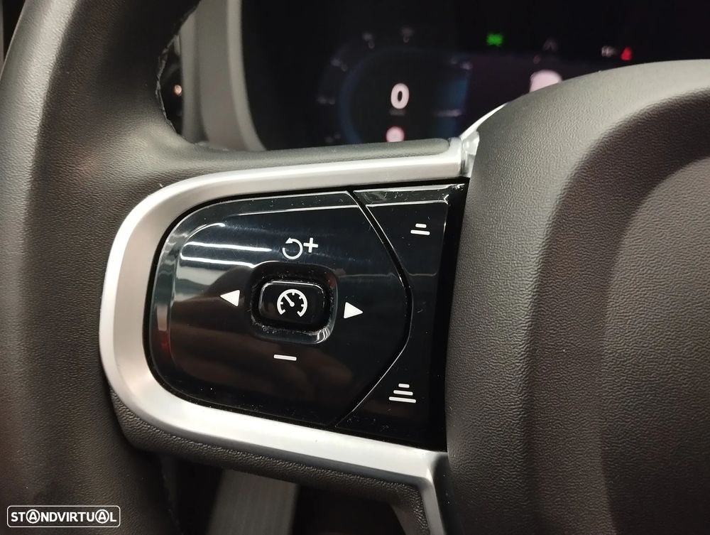 Volvo XC 60 2.0 B4 R-Design - 23