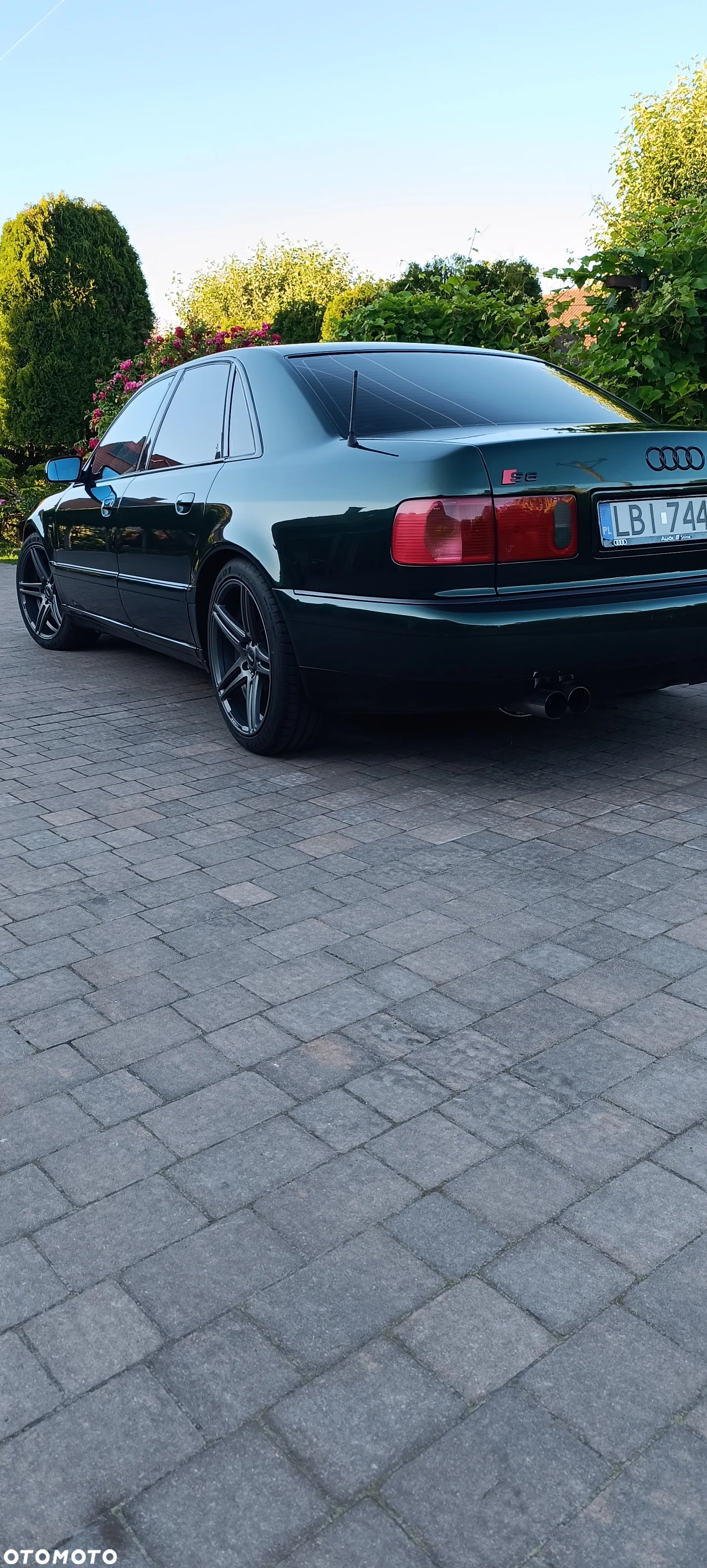 Audi A8 4.2 Quattro - 5